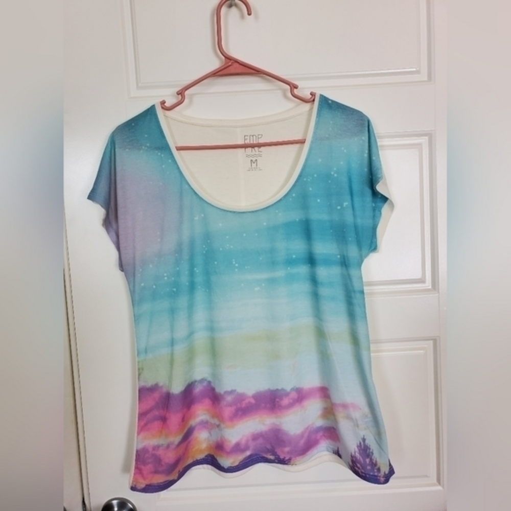 Empyre‎ top